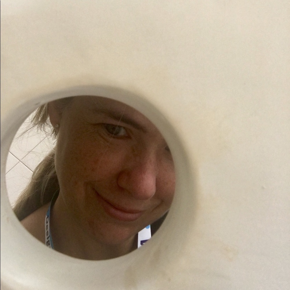 Meet your Posher, Madelaine